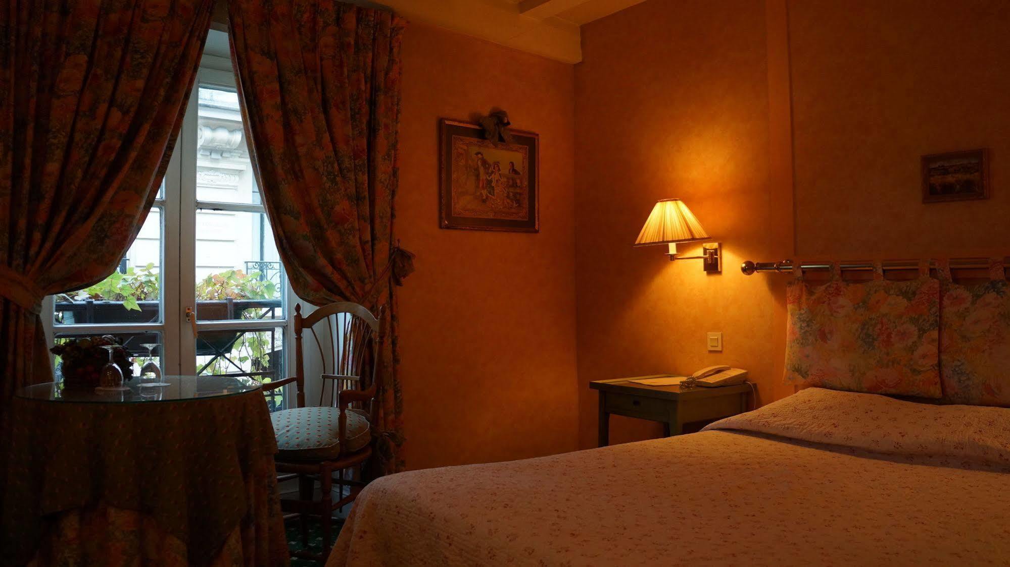 Le Relais Medicis Hotel Paris Exterior photo